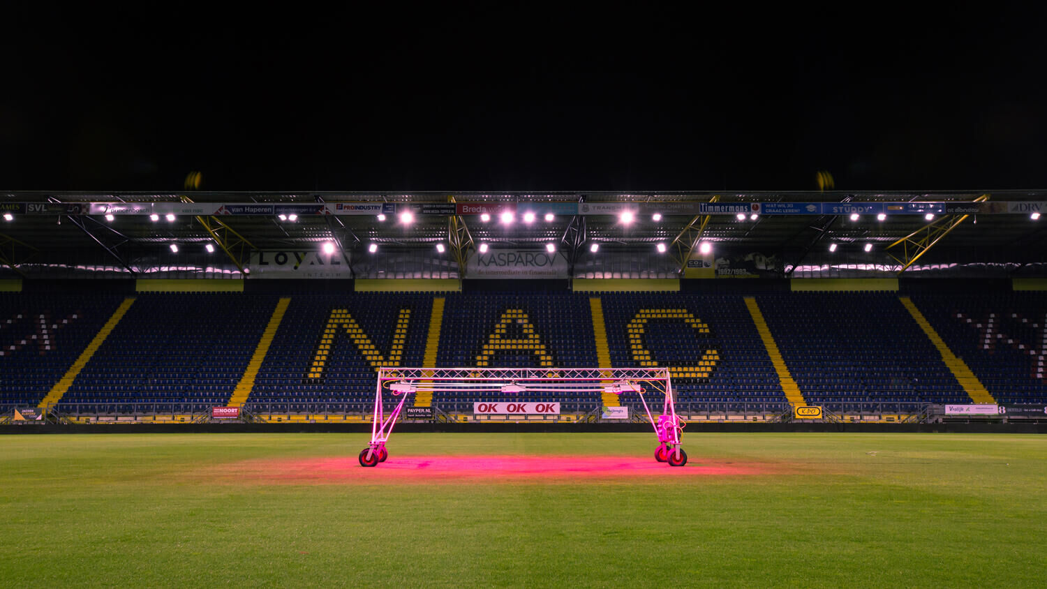 Oreon doet onderzoek naar LED-lichtrecept stadiongras NAC Breda